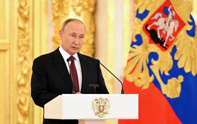 Putin: "300 Bin Ton Rus Gübresinin İhtiyacı Olan Ülkelere Ücretsiz Olarak Ulaştırılması Yönündeki Tekliflerimiz Bile Cevapsız Kalıyor"