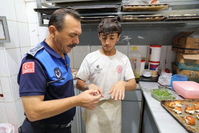 Zabıtalardan Şafak Vakti Fırın Denetimi