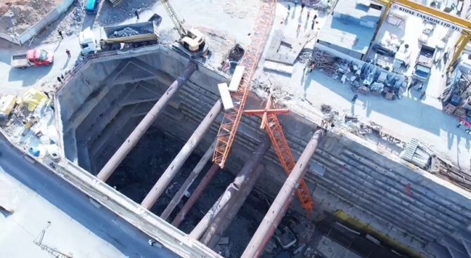 Sancaktepe’de Metro Çalışmasında Vinç Devrildi: 2 Ölü, 1 Yaralı