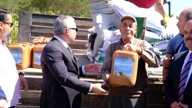 20 Çiftçiye 100’er Kilogram Zeron Buğdayı Dağıtıldı