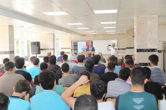 Rektör Şahin’den Açılış Dersi