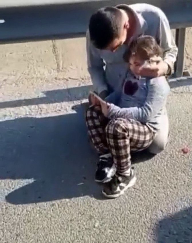 Trafik Kazasında Yüzünden Yaralanan 5 Yaşındaki Ceren’e İlk Müdahaleyi Tuzla Belediyesi Personeli Yaptı