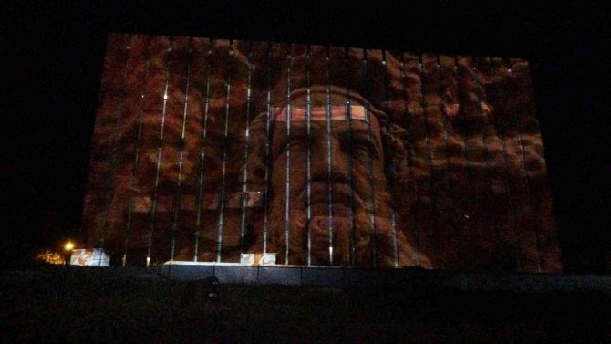 Troya Müzesi’nde 3d Mapping Gösterisi