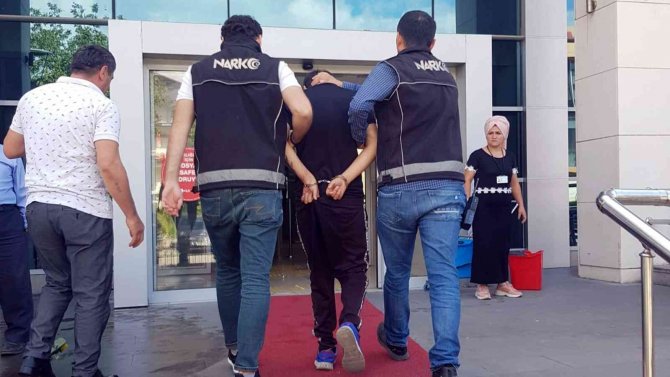 Uyuşturucu Operasyonlarında 8 Kişi Gözaltına Alındı