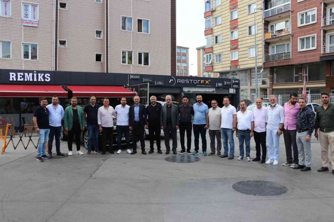 Erdemir Caddesi Esnaflarından Başkan Keleş Ve Ekibine Sıcak Karşılama