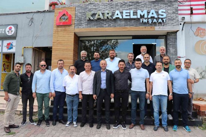 Erdemir Caddesi Esnaflarından Başkan Keleş Ve Ekibine Sıcak Karşılama