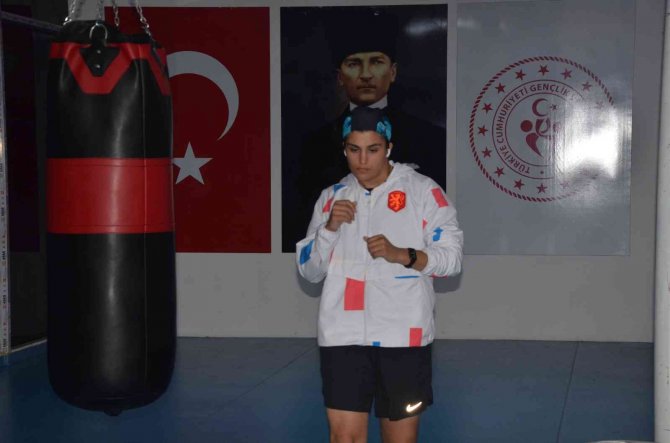 Milli Boksör Busenaz Sürmeneli: “Bu Ülke Çok Daha Fazla Olimpiyat Şampiyonunu Hak Ediyor”