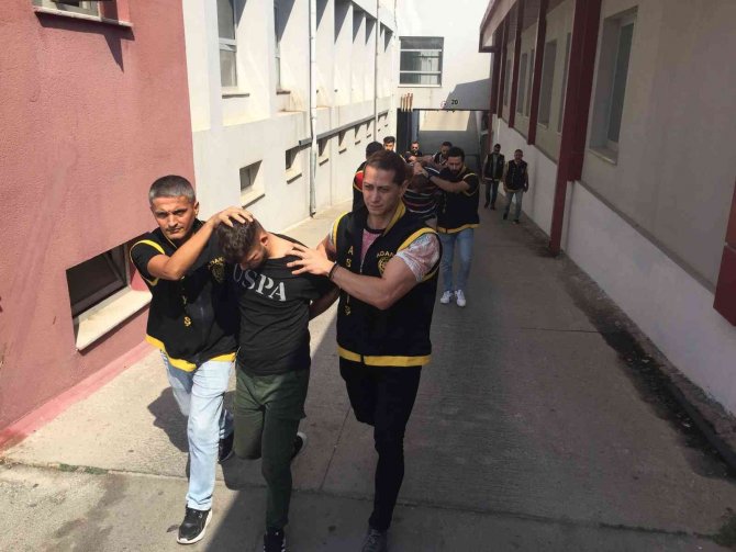 Mahallede Çıkan Kavga Polisi Alarma Geçirdi