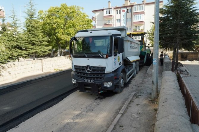 İ̇ldem Bölgesinde Asfalt Çalışmaları Devam Ediyor