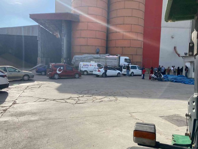 Ankara’da Bir Un Fabrikası Cumhurbaşkanı Erdoğan’ın Çağrısı Üzerine 10 Gün Boyunca Yarı Fiyatına Satış Yaptı