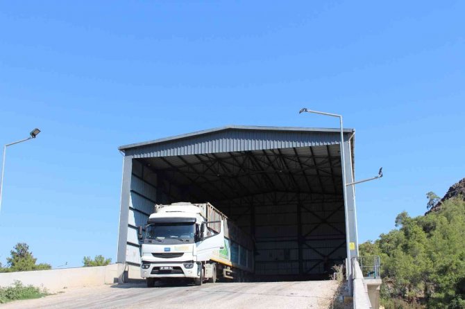 Katı Atık Transfer İ̇stasyonları Tam Kapasite Çalışıyor