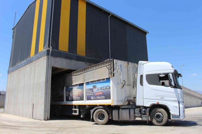 Katı Atık Transfer İ̇stasyonları Tam Kapasite Çalışıyor