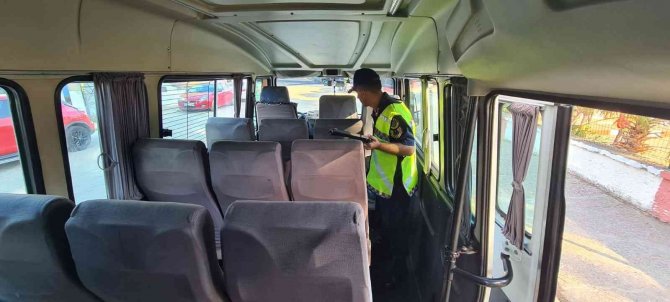 Serik’te Okul Servisleri Denetlendi