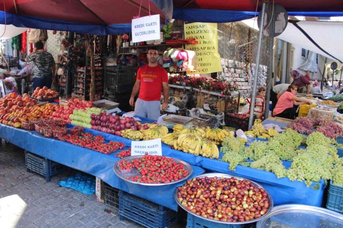 Semt Pazarında ’Kredi Kartı’ Dönemi