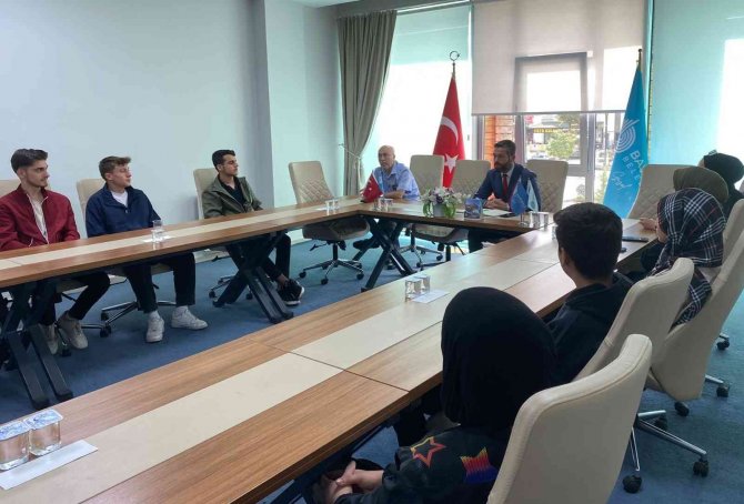 Stajyer Öğrencilere Oryantasyon Eğitimi