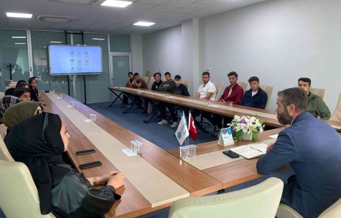 Stajyer Öğrencilere Oryantasyon Eğitimi