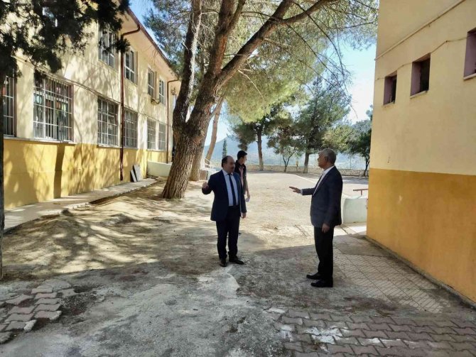 Başkan Yaman, Okul İdareci Ve Öğretmenleri İle Bir Araya Geldi