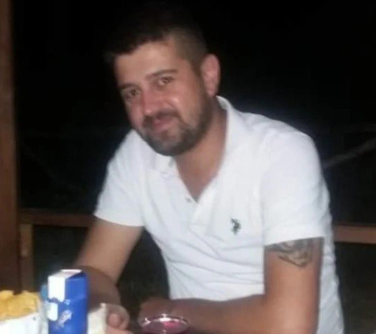 Eski Eşini Öldüren Kadın, Aynı Silahla İntihar Etti