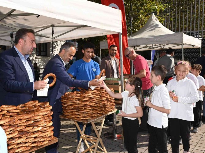 Bursa Büyükşehir’le Sokakta Hayat Var