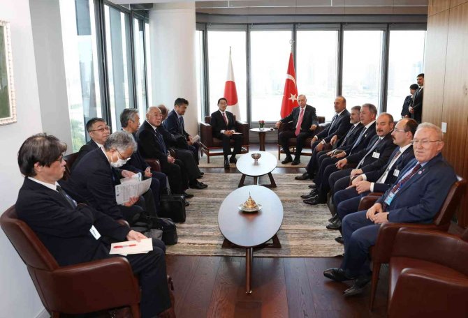 Cumhurbaşkanı Erdoğan, Japonya Başbakanı Kishida İle Bir Araya Geldi