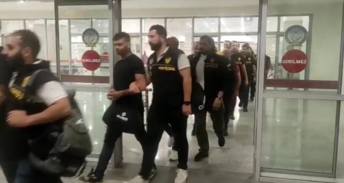 ‘Alakart Operasyonu’nda 13 Gözaltı: Örgüt Liderinin 80 Yıl Kesinleşmiş Cezası Var