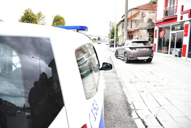 Kaldırımları Park Yapan Sürücülere Cezai İşlem