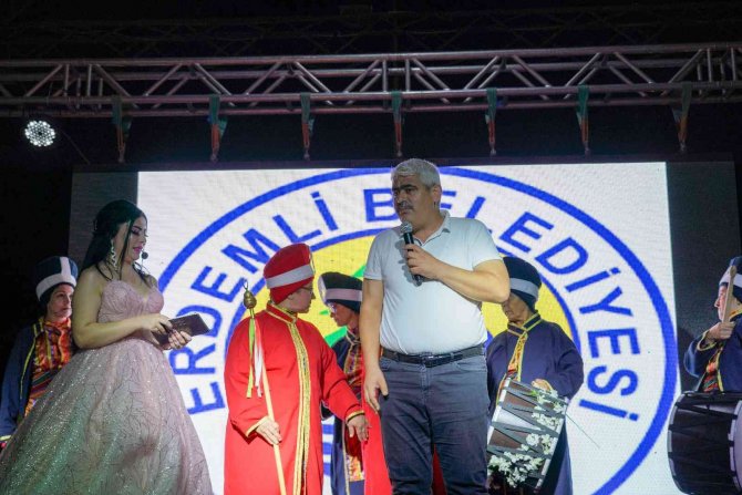 Erdemli Belediyesi Kurs Merkezlerinin Başarısı Ödül Getirdi