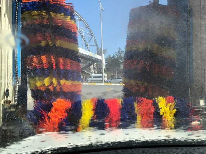 Erzincan’da Çamur Yağdı, Meteoroloji Kuvvetli Yağış Uyarısında Bulundu