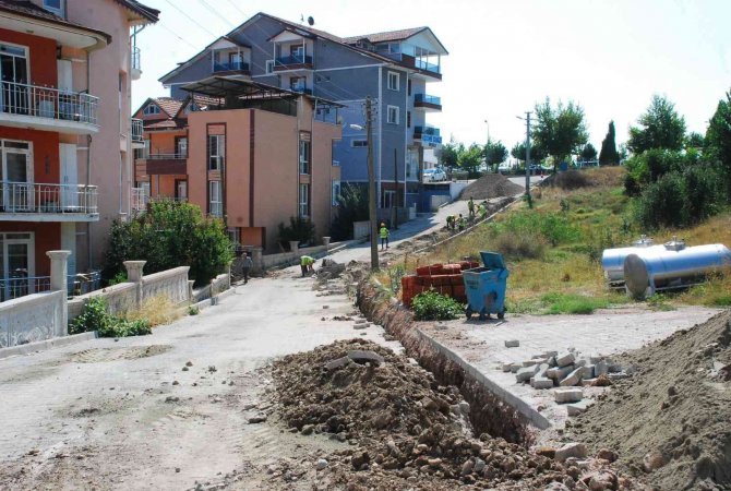 Gediz’de Enerji Nakil Hatları Yer Altına Alınıyor