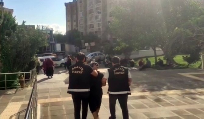 Hatay’da Araçtan Ve Evden Hırsızlık Yapan 2 Zanlı Tutuklandı