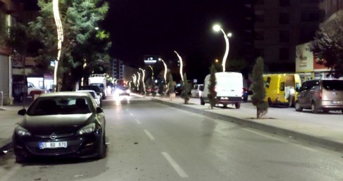 İ̇ran’daki Deprem Van’da Hissedildi