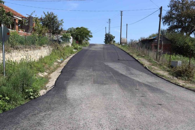 İ̇zmit Belediyesi’nden Kulmahmut’a 800 Metrelik Asfalt Yol