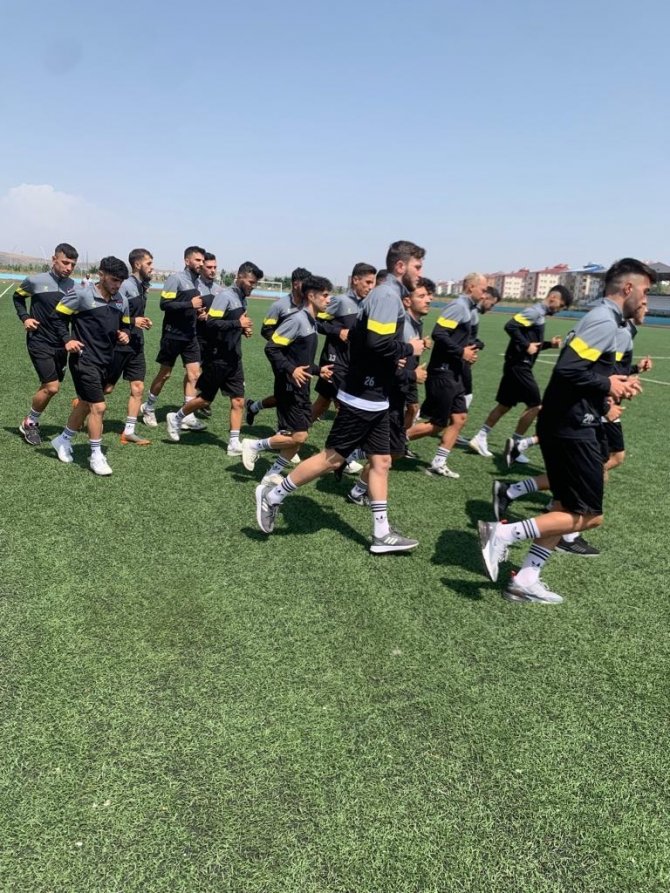 Kars 36 Spor Ziraat Türkiye Kupası Hazırlıklarını Sürdürüyor