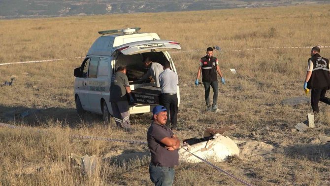 Helikopter Kazasında Ölen 2 Rus Personelin Cansız Bedenlerine Ulaşıldı