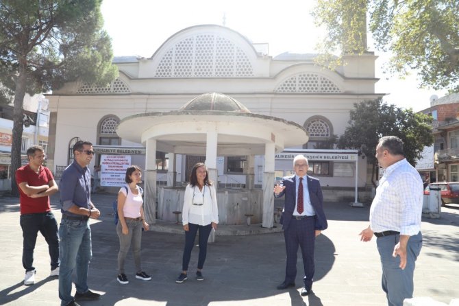 Burhaniye’de Kocacami Meydan Projesi Başlıyor