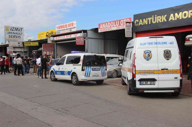 Havaya Ateş Ederken Omzundan Yaralandı