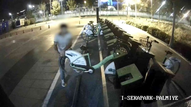 Belediyeye Ait Bisikletleri Çalan Şahıs Tutuklandı
