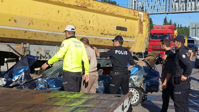 Bu Araçtan Hafif Sıyrıklarla Kurtuldu