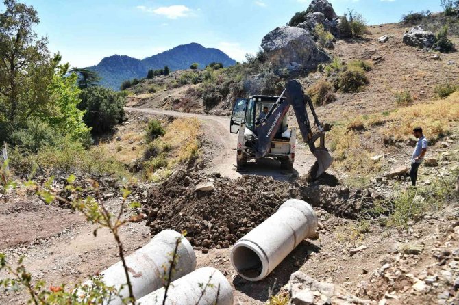 Konyaaltı’nda Merkezden Kırsala Ulaşım Seferberliği
