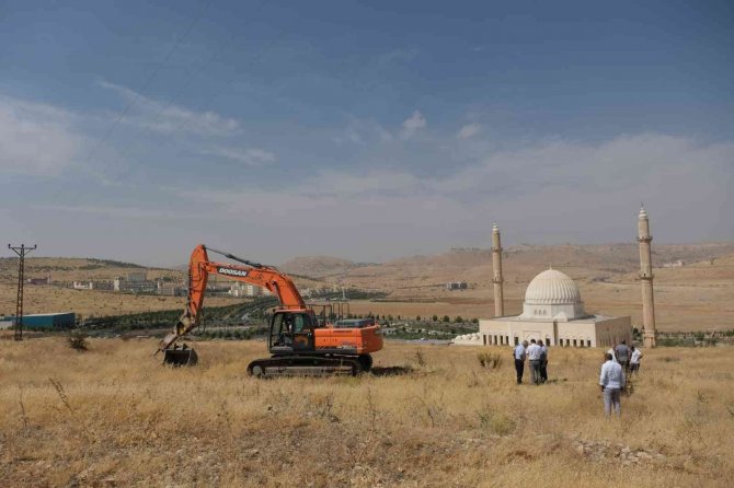 Mardin’de Tıp Fakültesi İçin İlk Kazma Vuruldu