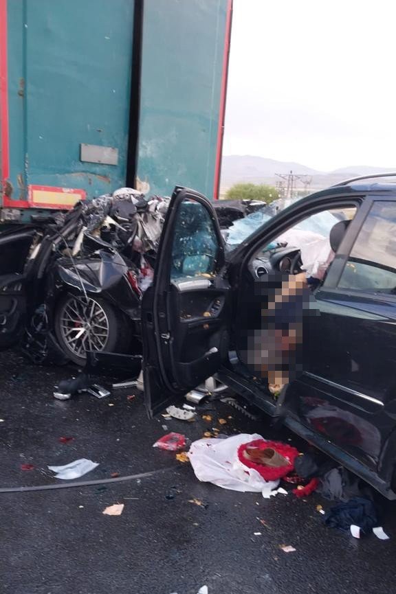 Nevşehir’de Dolu Yağışı Zincirleme Kazaya Neden Oldu: 2 Ölü, 8 Yaralı