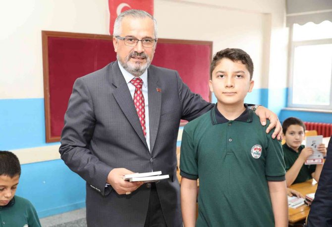 Başkan Kılıç’tan Öğrencilere: “Hayallerinize Ve Hedeflerinize Ulaşmak İçin Çok Çalışın”