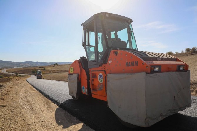 Taraklı’da Asfalt Sevinci: “20 Yıldır Bu Asfaltı Bekliyorduk”