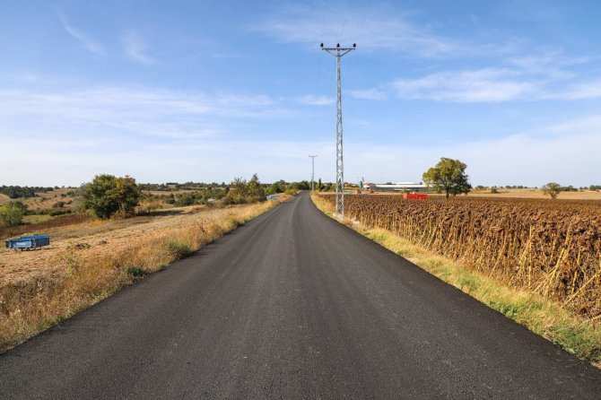 Taraklı’da Asfalt Sevinci: “20 Yıldır Bu Asfaltı Bekliyorduk”