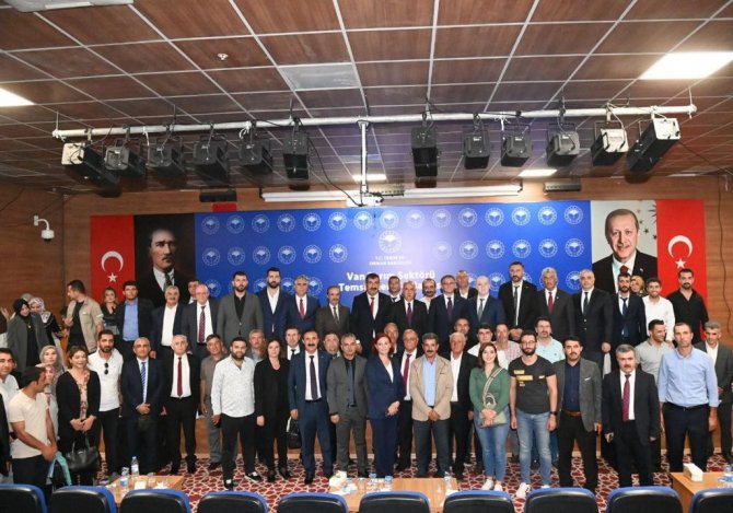 Bakan Kirişci, Tüdki̇yeb Genel Başkanı Çelik İle Bir Araya Geldi