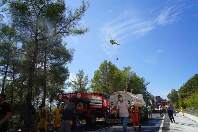Marmaris’teki Orman Yangınına 14 Uçak Ve 35 Helikopter İle Havadan Müdahale Ediliyor