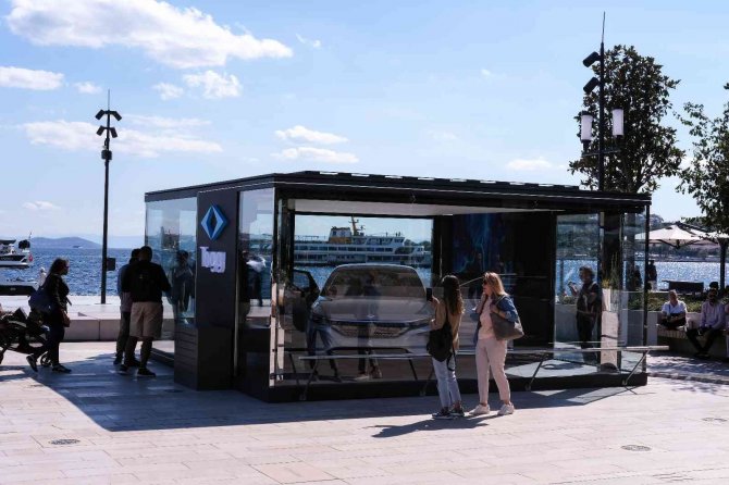 Togg Galataport’ta Sergileniyor