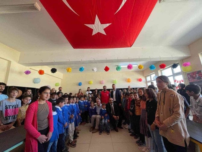 Şehit Mehmet Tamis’in Adı Kütüphanede Yaşatılacak