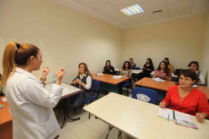 Yenimahalleli Kursiyerler Ders Başı Yaptı