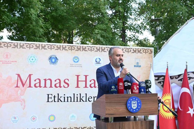 Bursa’dan Guinness’e ’Manas Destanı’